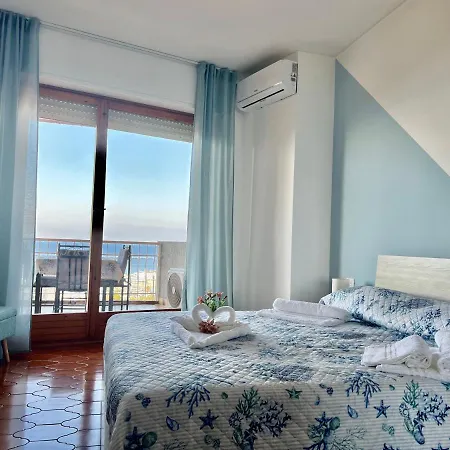 Bilocale Vista Mare E Parcheggio Privato סנרמו