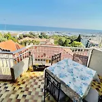 Apartment Bilocale Vista Mare E Parcheggio Privato Sanremo