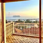 Bilocale Vista Mare E Parcheggio Privato Apartment *