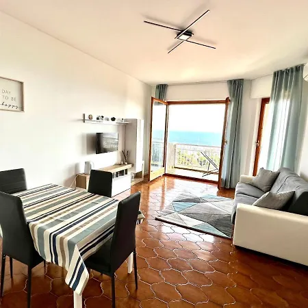 Apartman Bilocale Vista Mare E Parcheggio Privato