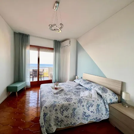 Apartman Bilocale Vista Mare E Parcheggio Privato *