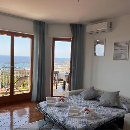 Bilocale Vista Mare E Parcheggio Privato * San Remo