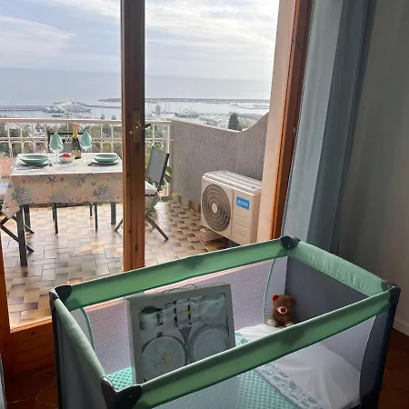 Bilocale Vista Mare E Parcheggio Privato *