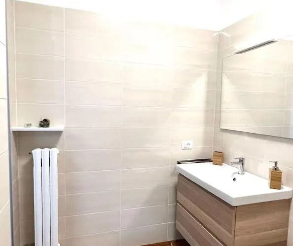 Apartment Bilocale Vista Mare E Parcheggio Privato *