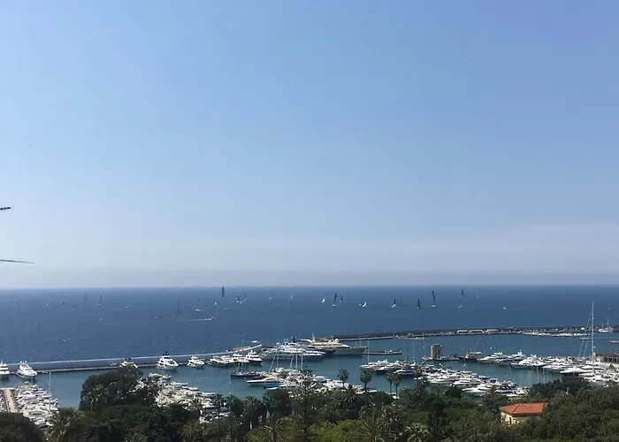 Bilocale Vista Mare E Parcheggio Privato Sanremo