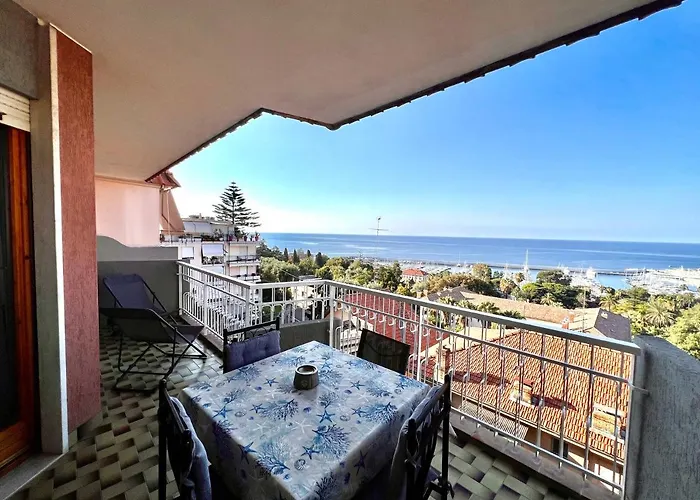 Apartment Bilocale Vista Mare E Parcheggio Privato *