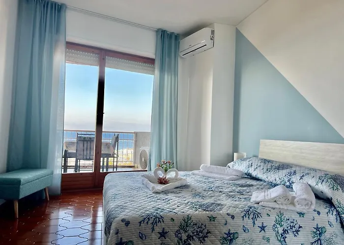 Bilocale Vista Mare E Parcheggio Privato Sanremo