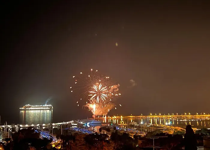 Bilocale Vista Mare E Parcheggio Privato Sanremo