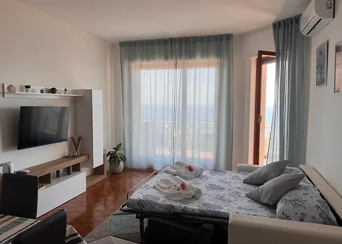 Apartment Bilocale Vista Mare E Parcheggio Privato