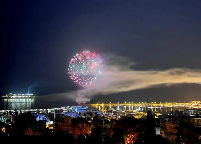 Bilocale Vista Mare E Parcheggio Privato Sanremo
