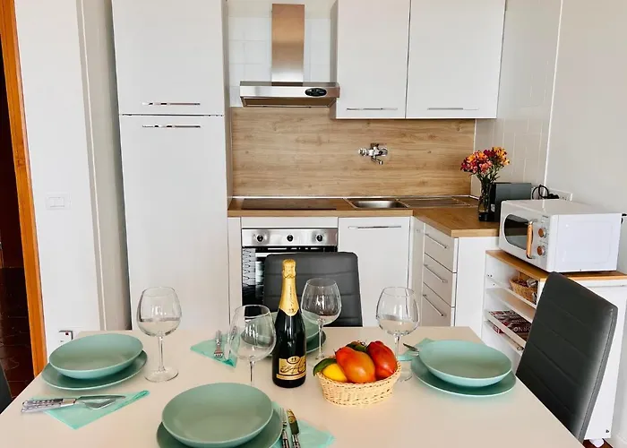 Bilocale Vista Mare E Parcheggio Privato * San Remo